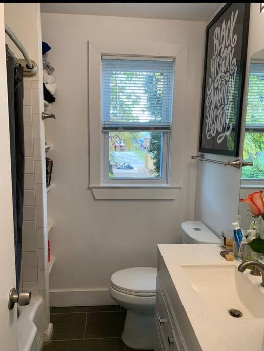 Cozy 2/1.5 Getaway In Lily Ponds Appartement Washington